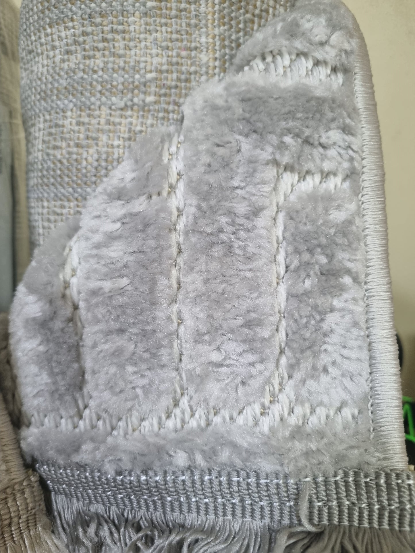 Contemporary Rug – Grey Textured Luxury Carpet (3.10x6ft)