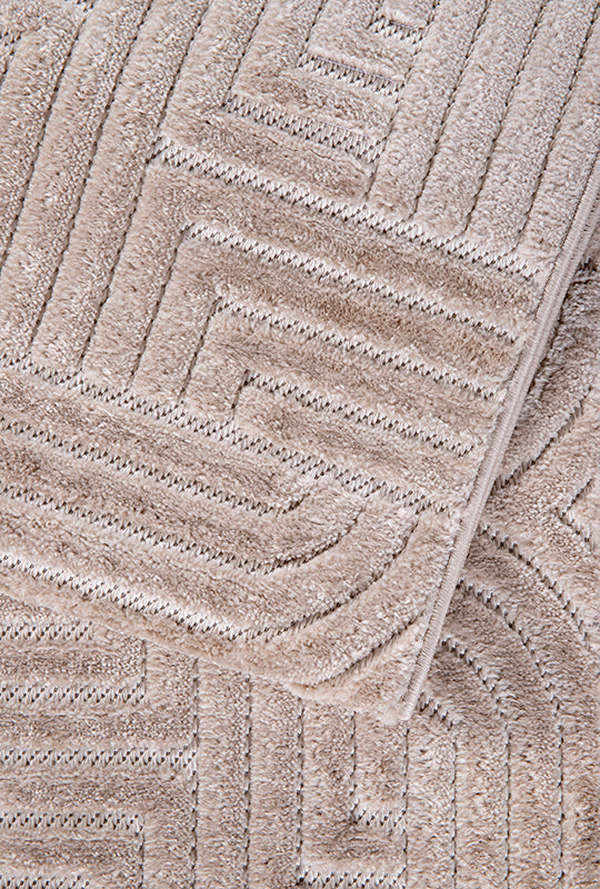 Modern Luxury Carpet – Soft Brown Geometric Rug (3.10x6ft)
