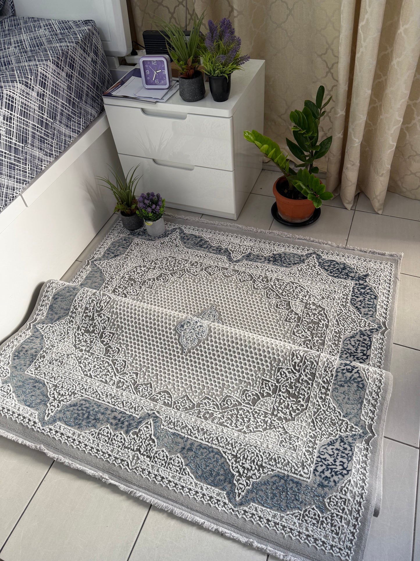 Modern Elegant Rug - Grey Ornamental Grandeur (3.10x6ft)
