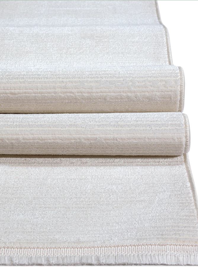 Layered neutral calm light beige creamy shade created with gentle depth and texture (5x7.6ft)
