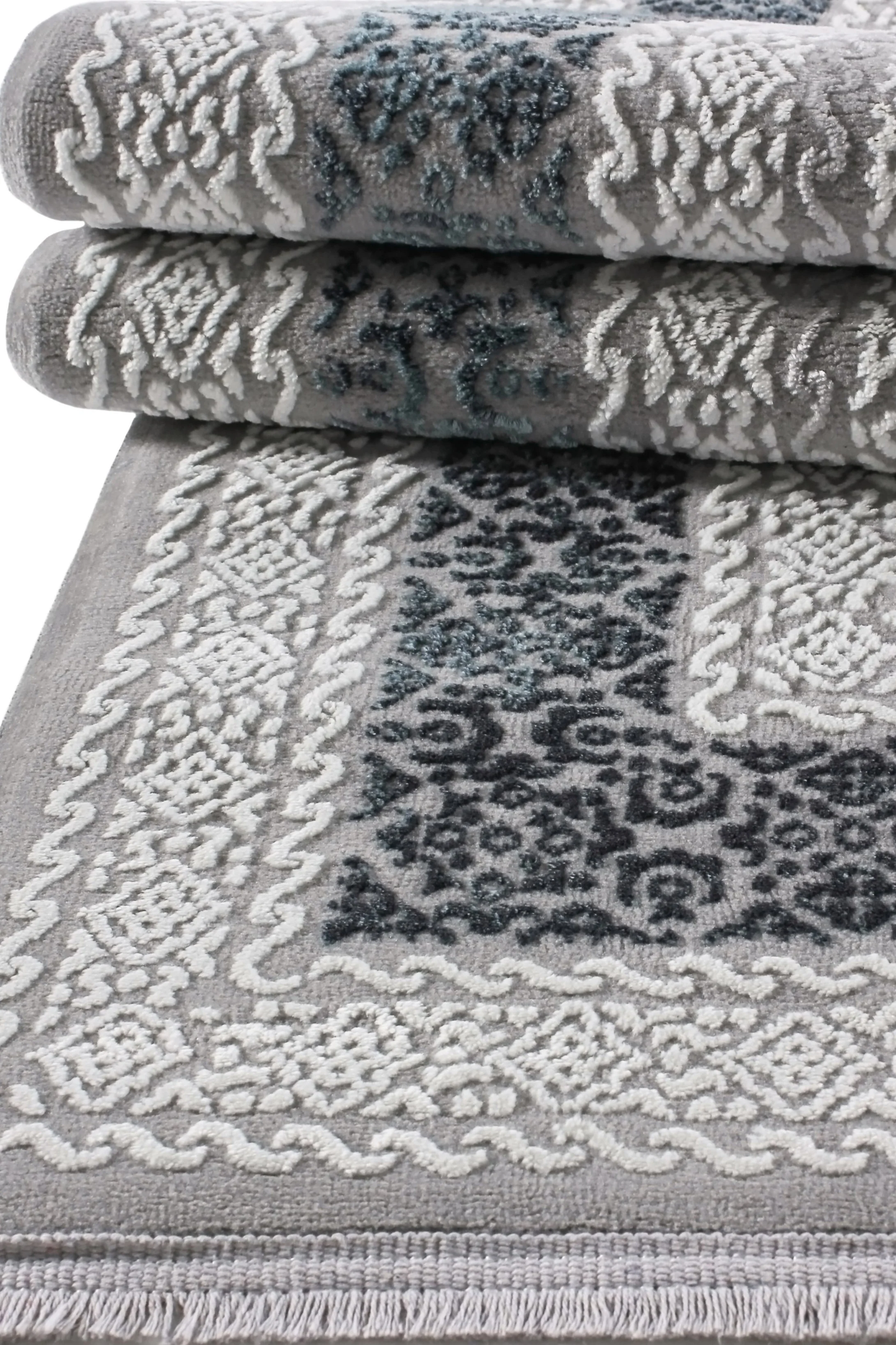 Modern Luxury  Rug - Craft in Grey Diamond Motif ( 5.2x7.5ft)
